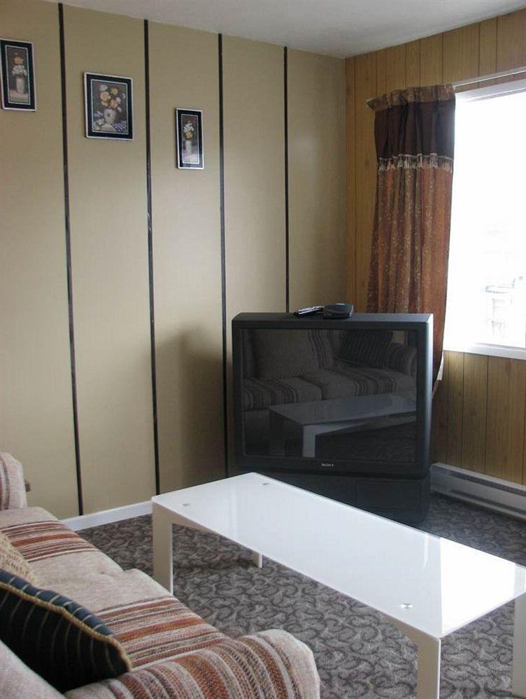 Plaza Motel Penticton Bagian luar foto