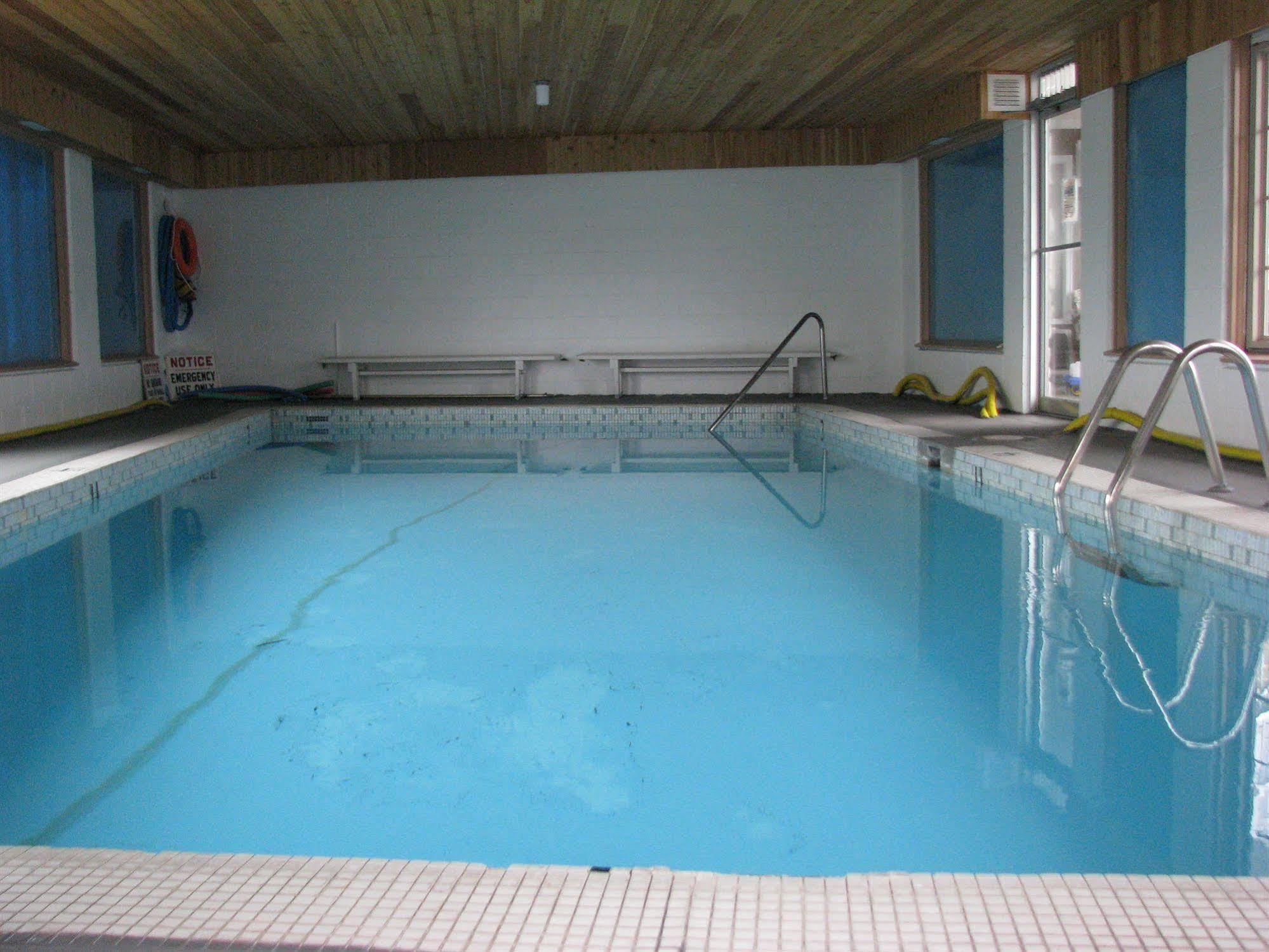 Plaza Motel Penticton Bagian luar foto