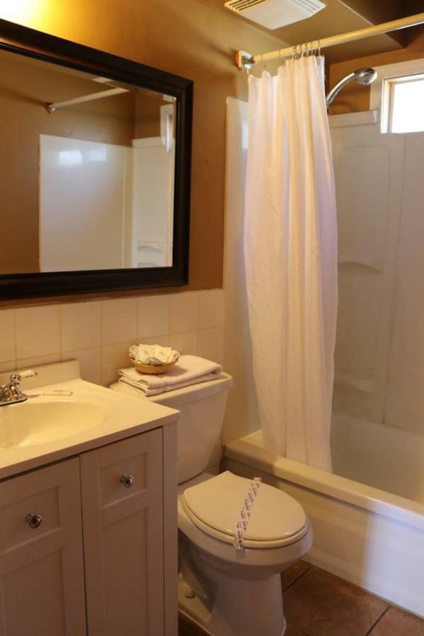 Plaza Motel Penticton Ruang foto